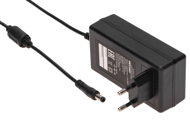 200-036-5 ∙ Источник питания 110-220 V AC/5 V DC, 4 А, 20 W с DC разъемом подключения 5.5х2.1, без влагозащиты (IP23)